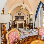 לינה וארוחת בוקר Barluzzi 4*