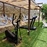 Barluzzi לינה וארוחת בוקר 4*