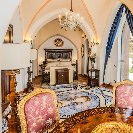 Oda ve Kahvaltı Barluzzi 4*